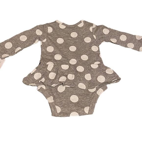 Carter’s | Polka Dot Onesie - Picture 4 of 12